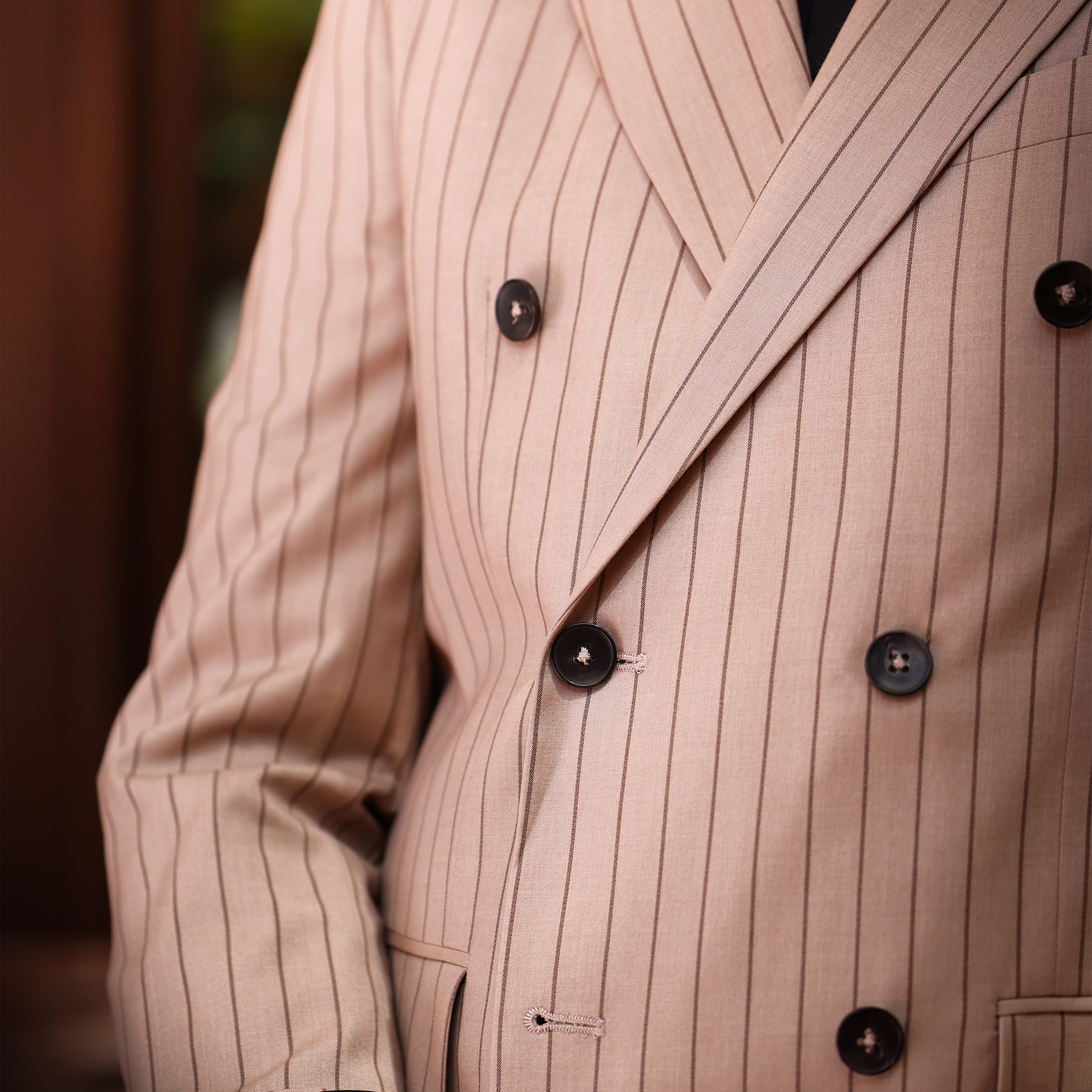 Costume croisé à rayure